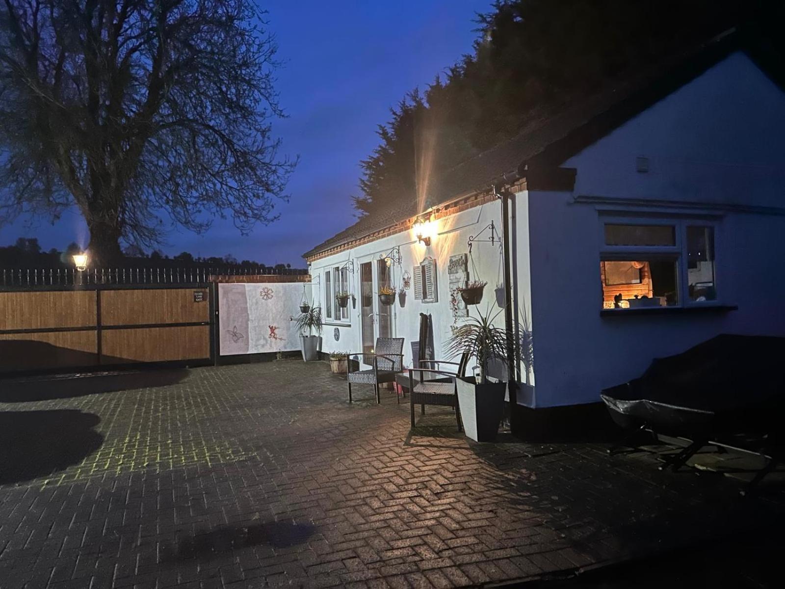 Shropshire Guestroom Seisdon Екстер'єр фото