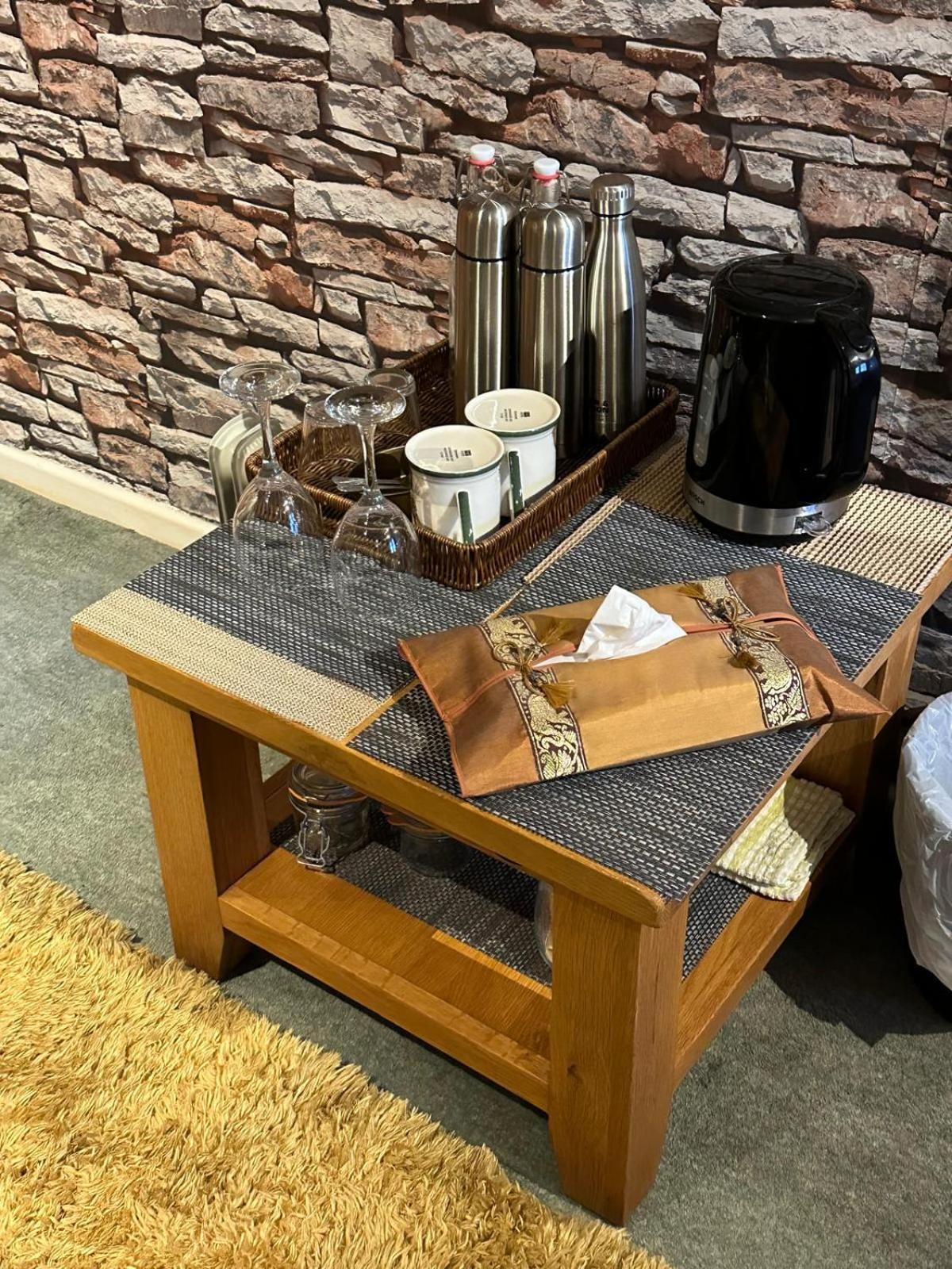 Shropshire Guestroom Seisdon Екстер'єр фото